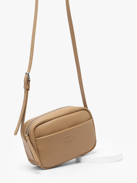 Sac BandouliÃ¨re City Court Cuir Lacoste Beige city court NF4506IE vue secondaire 2