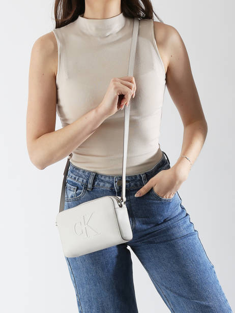 Sac Bandoulière Sculpted Calvin klein jeans Beige sculpted 4K3036G vue secondaire 1